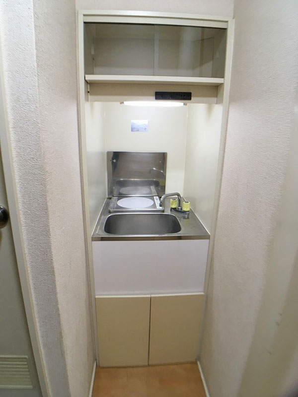 201号室キッチン